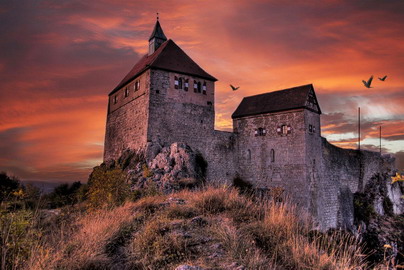 Burg mit Krhen